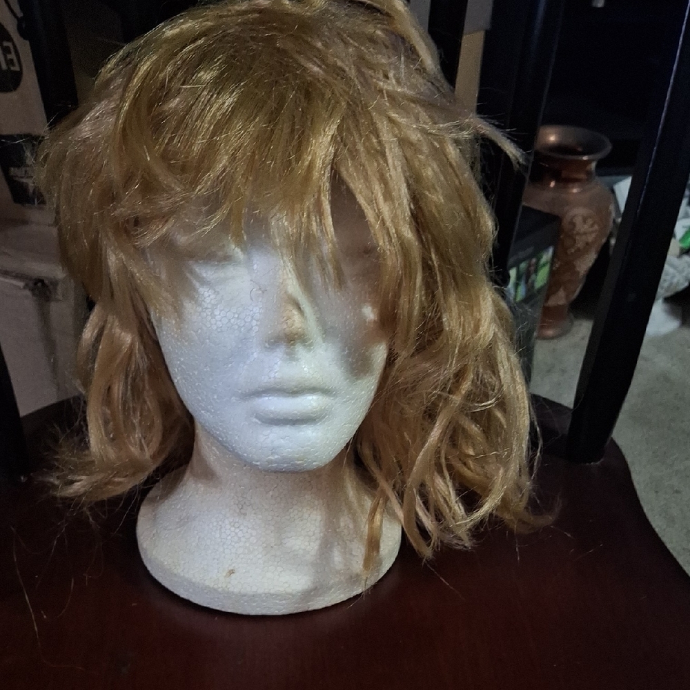 Stylish Blonde Wig for Women